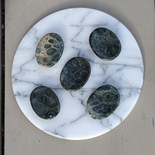 Indlæs billede til gallerivisning Kambaba jaspis nussesten
