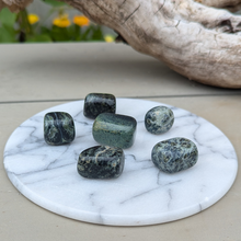 Indlæs billede til gallerivisning Kambaba jaspis lommesten