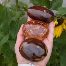 Load image into Gallery viewer, Karneol palmstones