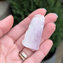 Indlæs billede til gallerivisning Kunzit