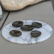 Indlæs billede til gallerivisning Labradorit nussesten