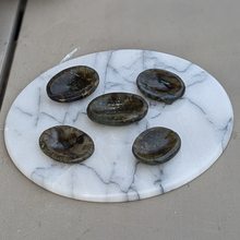 Indlæs billede til gallerivisning Labradorit nussesten