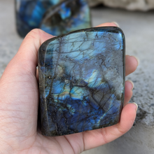 Load image into Gallery viewer, Labradorit freeform 300-400 gr