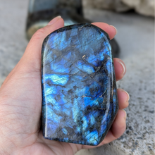 Indlæs billede til gallerivisning Labradorit freeform 400-500 gr