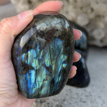 Indlæs billede til gallerivisning Labradorit freeform 500-600gr