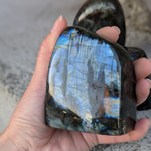 Indlæs billede til gallerivisning Labradorit freeform 500-600gr