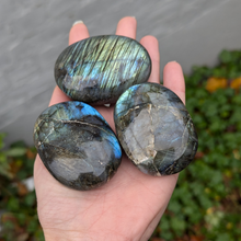 Indlæs billede til gallerivisning Labradorit palmstones