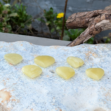 Indlæs billede til gallerivisning Lemon calcit hjerter