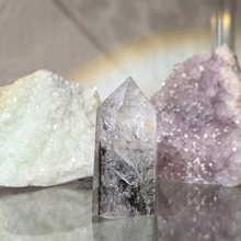 Indlæs billede til gallerivisning Lodolit tårn med regnbuer