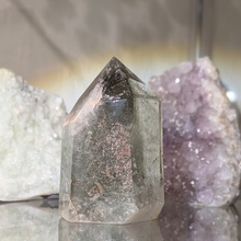 Indlæs billede til gallerivisning Stor lodolit tårn med fantomer