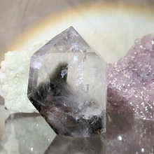 Indlæs billede til gallerivisning Stor lodolit tårn med regnbuer