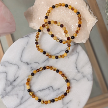 Load image into Gallery viewer, Multifarvet rav armbånd med 6 mm perler