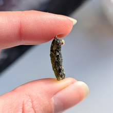 Indlæs billede til gallerivisning Moldavit vedhæng