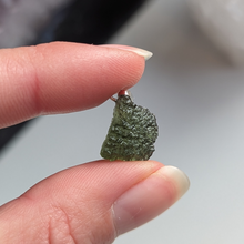 Indlæs billede til gallerivisning Moldavit vedhæng