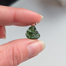 Indlæs billede til gallerivisning Moldavit vedhæng