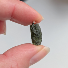 Indlæs billede til gallerivisning Moldavit vedhæng