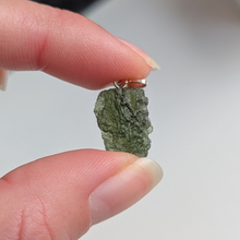 Indlæs billede til gallerivisning Moldavit vedhæng