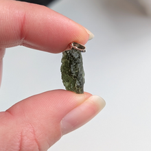 Indlæs billede til gallerivisning Moldavit vedhæng