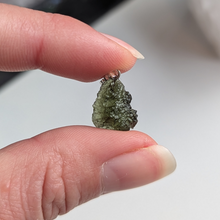 Indlæs billede til gallerivisning Moldavit vedhæng