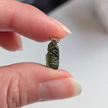 Indlæs billede til gallerivisning Moldavit vedhæng