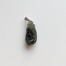 Indlæs billede til gallerivisning Moldavit vedhæng