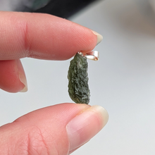 Indlæs billede til gallerivisning Moldavit vedhæng