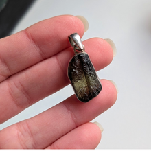 Indlæs billede til gallerivisning Moldavit vedhæng