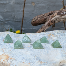 Indlæs billede til gallerivisning Ny jade pyramider