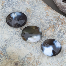 Indlæs billede til gallerivisning Orca agat palmstones