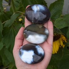 Indlæs billede til gallerivisning Orca agat palmstones