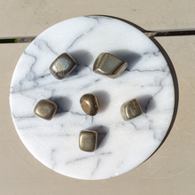 Indlæs billede til gallerivisning Pyrit lommesten