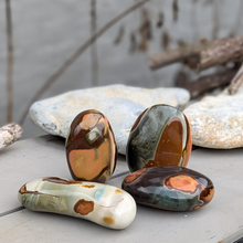 Indlæs billede til gallerivisning Polychrom jaspis freeform 400-500gr