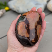 Indlæs billede til gallerivisning Polychrom jaspis freeform 400-500gr