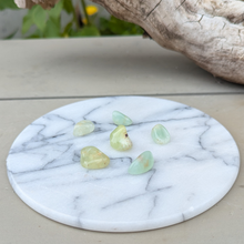 Indlæs billede til gallerivisning Små prehnit lommesten