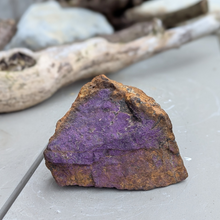 Load image into Gallery viewer, Purpurit