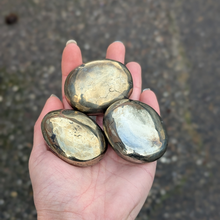Indlæs billede til gallerivisning Pyrit palmstones