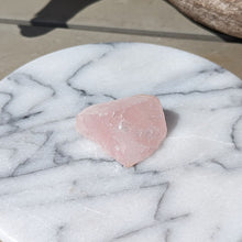 Indlæs billede til gallerivisning Krystal sæt i æske med pendul i howlit markaba