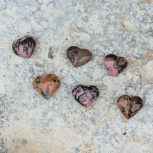 Indlæs billede til gallerivisning Rhodonit hjerter