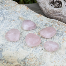 Indlæs billede til gallerivisning Små rosakvarts hjerter