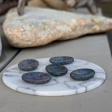 Load image into Gallery viewer, Rubin i kyanit nussesten