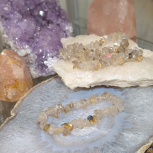 Load image into Gallery viewer, Chip armbånd i rutilkvarts