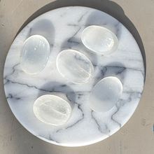Indlæs billede til gallerivisning Selenit nussesten