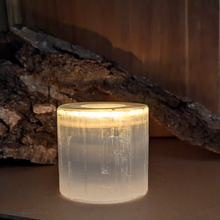 Indlæs billede til gallerivisning Selenit Fyrfadsstage