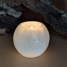 Indlæs billede til gallerivisning Selenit Fyrfadsstage