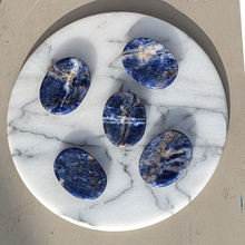 Load image into Gallery viewer, Sodalit nussesten