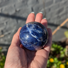 Indlæs billede til gallerivisning Sodalit kugler
