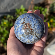 Indlæs billede til gallerivisning Sodalit kugler