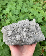 Nålekvarts med Galena og Pyrit