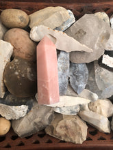 Load image into Gallery viewer, Pink Opal Tårne - 8 - 10 cm
